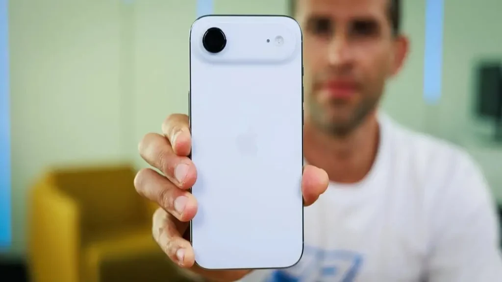 تراجع الأسعار.. قيمة هاتف آيفون إير تسجل مستويات جديدة في فيتنام